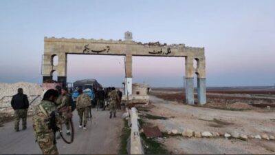 Suriye Milli Ordusu, Tel Rıfat ilçe merkezine girmeye başladı.