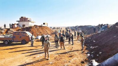 Terör örgütü PKK/YPG'nin işgali altındaki Rakka'ya giren Suriye Milli Ordusu