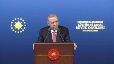Cumhurbaşkanı Erdoğan, "Kim olursa olsun, sanatını aşkla icra eden, milletin