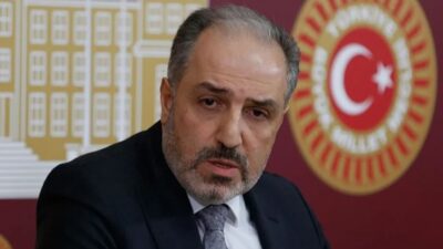 İstanbul Milletvekili Mustafa Yeneroğlu, DEVA Partisi'nden istifa ettiğini açıkladı. İstifanın