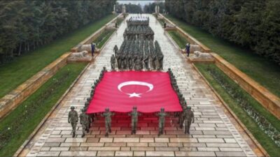 Gazi Mustafa Kemal Atatürk'ün Ankara'ya gelişinin 105'inci yıl dönümü dolayısıyla,