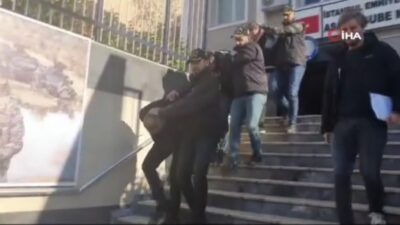 İstanbul'da kendisini arayan telefon dolandırıcılarının "banka hesaplarınız terör örgütü tarafından