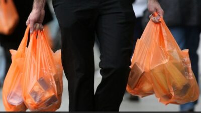 Plastik alışveriş poşetine zam geldi, yeni fiyat belli oldu. Plastik