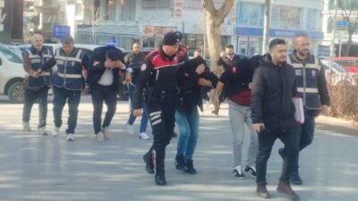 Türkiye'nin 26 ilinde faaliyet gösteren "kombi bakımı" çetesine operasyon düzenlendi.