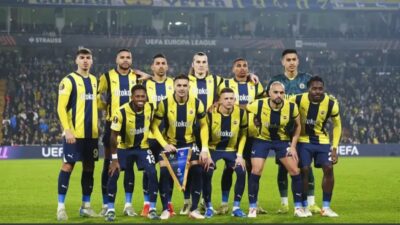Fenerbahçe'nin sahasında Lyon ile golsüz berabere kaldığı UEFA Avrupa Ligi