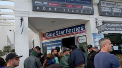 Ege'deki Santorini Adası'nda artan sismik hareketlilik nedeniyle ada sakinleri tedirgin