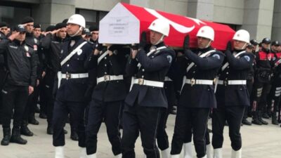 İstanbul Bağcılar'da kimlik kontrolü yapmak isteyen bekçilere yönelik silahlı saldırıda