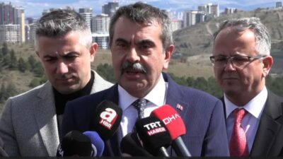 Milli Eğitim Bakanı Yusuf Tekin, Şehitler Haftası dolayısıyla Keçiören’deki Şehit