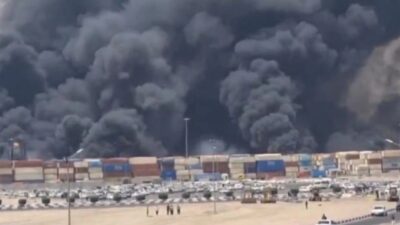 İran'ın Basra Körfezi kıyısında yer alan Bender Abbas Limanı'nda dün