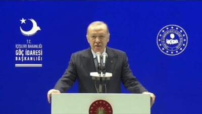 Cumhurbaşkanı Erdoğan, "Ülkemizde 4 milyon 33 bin göçmen var." diyerek,