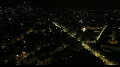 İsrail, Suriye'ye çok sayıda hava saldırısı düzenledi. Saldırılarda başkent Şam'ın