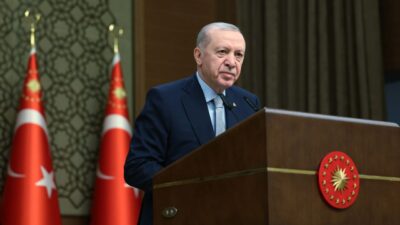 Cumhurbaşkanı Recep Tayyip Erdoğan, "Yetkisini kötüye kullanan, kamunun mallarını ve