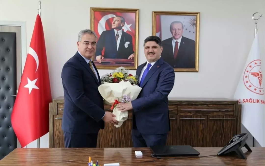 Dr. Mehmet Hakan Pamukçu, görevini Uzman Dr. Emre Asiltürk'e devretti.