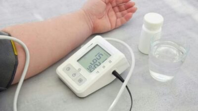 Prof. Dr. Erdinç Yavuz, hipertansiyonun genellikle belirti vermeden ilerleyen ve