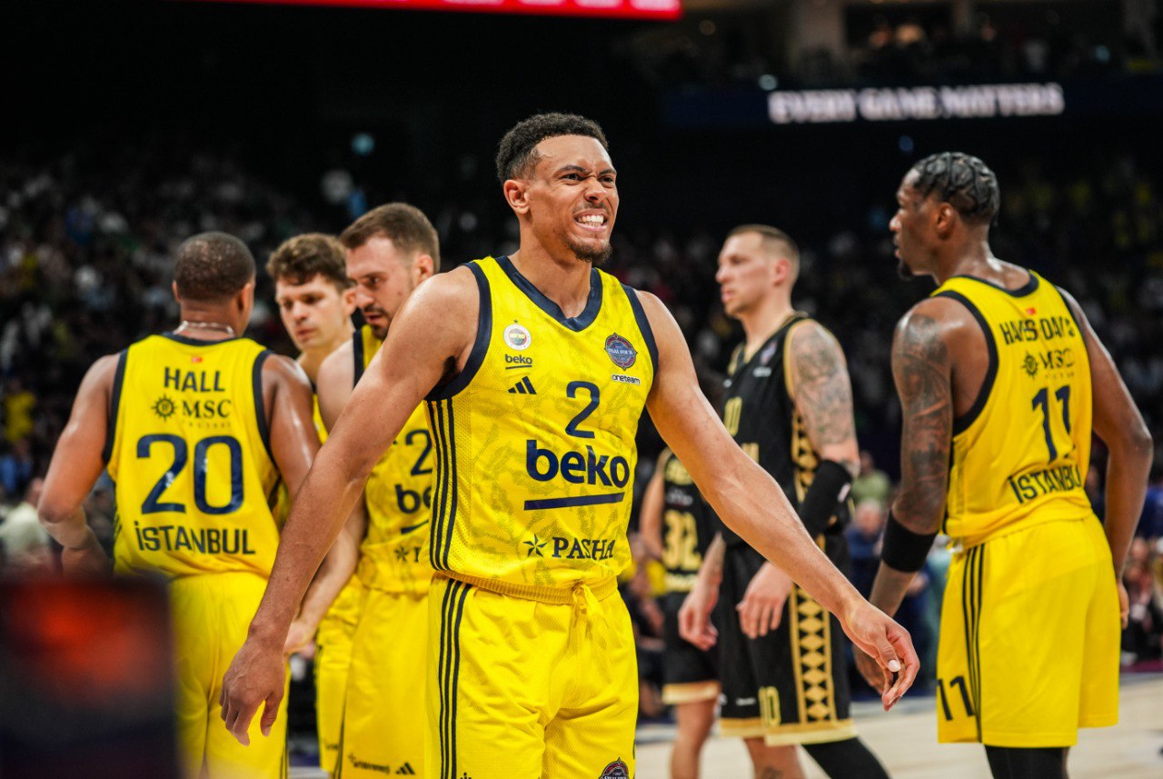 Fenerbahçe Beko, EuroLeague finalinde Monaco’yu 81-70 mağlup ederek 2017'nin ardından
