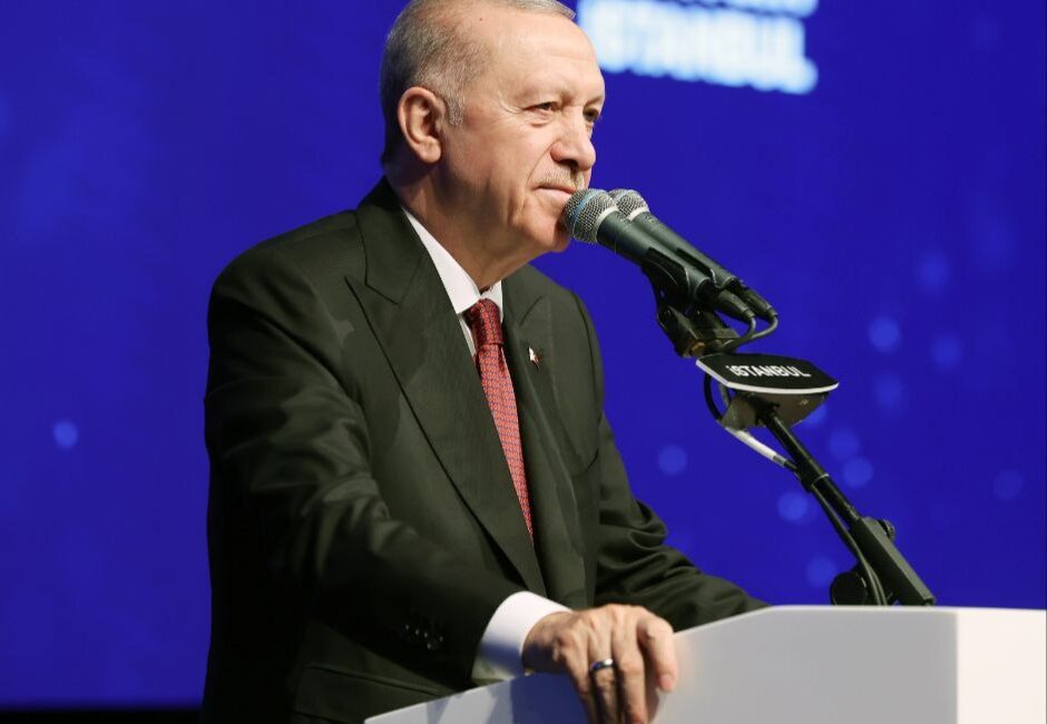 Cumhurbaşkanı Erdoğan, "Her Mahallesiyle İstanbul" programında değerlendirmelerde bulundu. Cumhurbaşkanı Erdoğan,