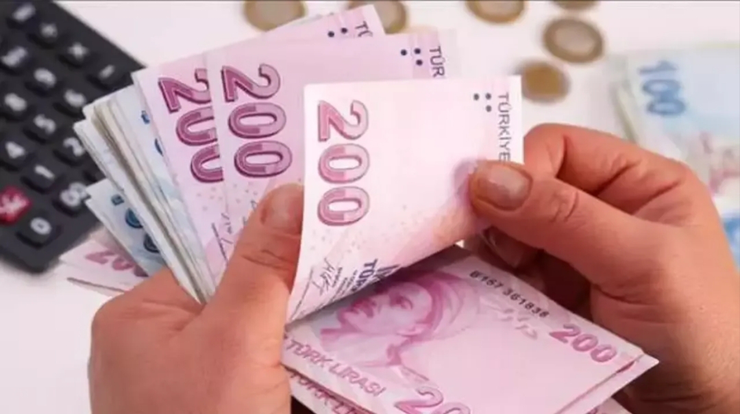 Kurban Bayramı'nda milyonlarca emekliye ne kadar ikramiye ödeneceği açıklandı. Sosyal