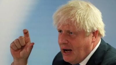 İngiltere eski Başbakanı Boris Johnson, "Türkiye'de havalimanları inşa ediliyor. İnanılmaz
