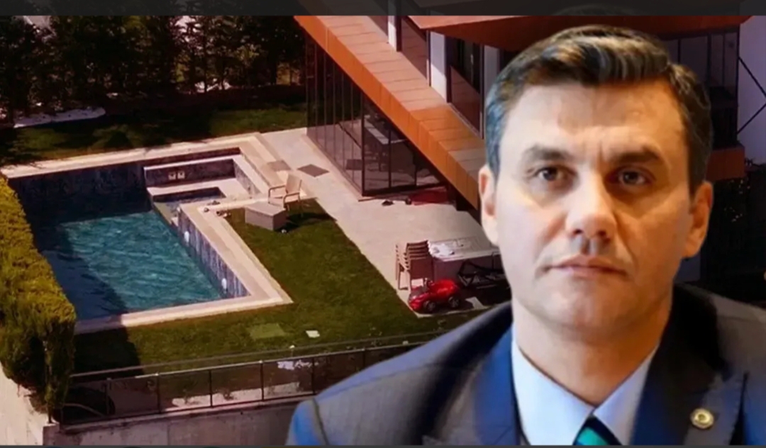 Manisa Büyükşehir Belediye Başkanı Ferdi Zeyrek, 6 Haziran akşamı evinde