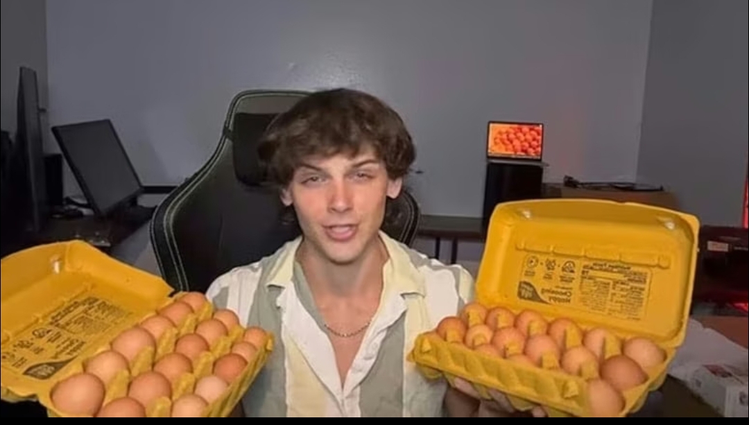 ABD'li bir YouTuber, yalnızca yumurta yiyerek beslendiği beş günlük sıra
