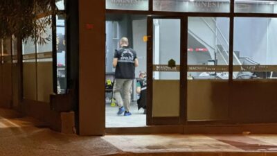 Manisa'da Şehzadeler ilçesinde bir emlak ofisinde çıkan silahlı çatışma sonucu