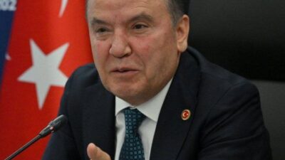 Antalya Cumhuriyet Başsavcılığınca yürütülen 'rüşvet' soruşturmasında, Antalya Büyükşehir Belediye Başkanı