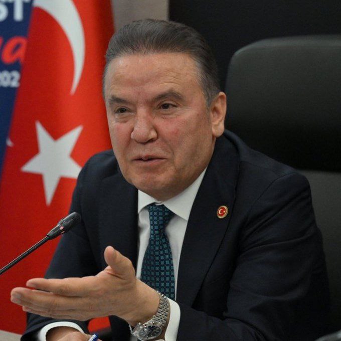 Antalya Cumhuriyet Başsavcılığınca yürütülen 'rüşvet' soruşturmasında, Antalya Büyükşehir Belediye Başkanı