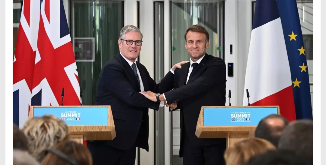 İngiltere Başbakanı Keir Starmer ile Fransa Cumhurbaşkanı Emmanuel Macron, yaptıkları