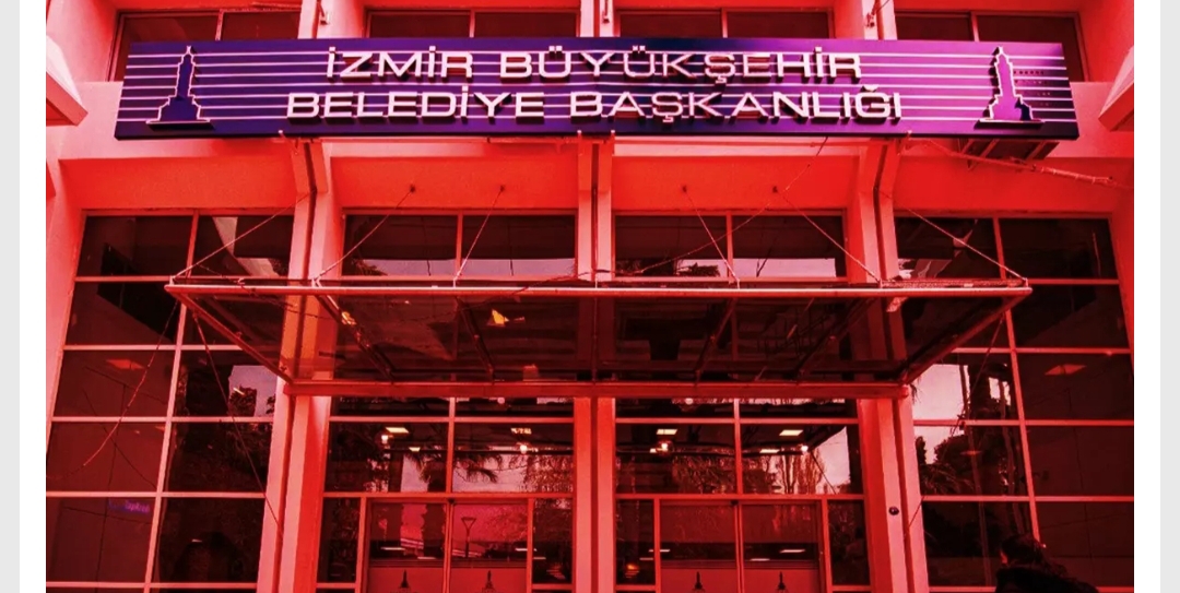İzmir Büyükşehir Belediyesine yönelik 'yolsuzluk' soruşturmasında iddianame hazırlandı. Aralarında eski