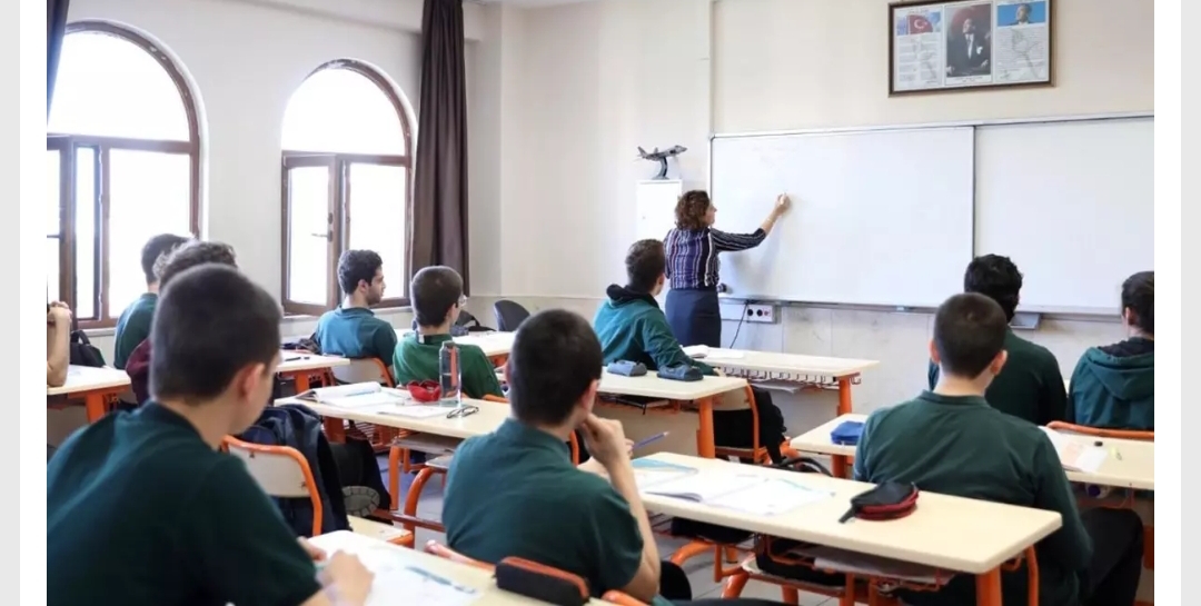 Milli Eğitim Bakanı Yusuf Tekin, okul kıyafetlerinde özel işaret, baskı