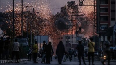 İngiltere Başbakanı Starmer, işgalci İsrail’in Gazze’ye insani yardım girişine yönelik