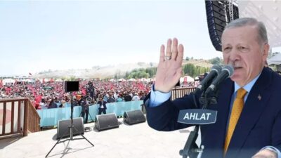 Başkan Erdoğan, Terörsüz Türkiye hedefinde gelinen noktayı Ahlat'tan duyurdu, “Saflarımızı