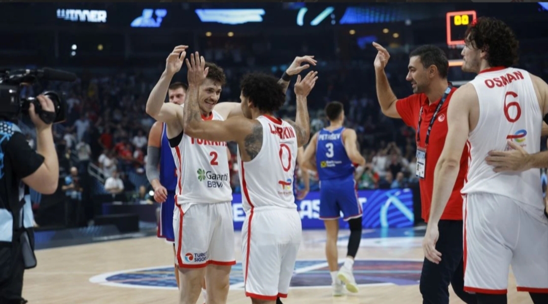 2025 Avrupa Basketbol Şampiyonası son 16 turu maçında İsveç'i 85-79