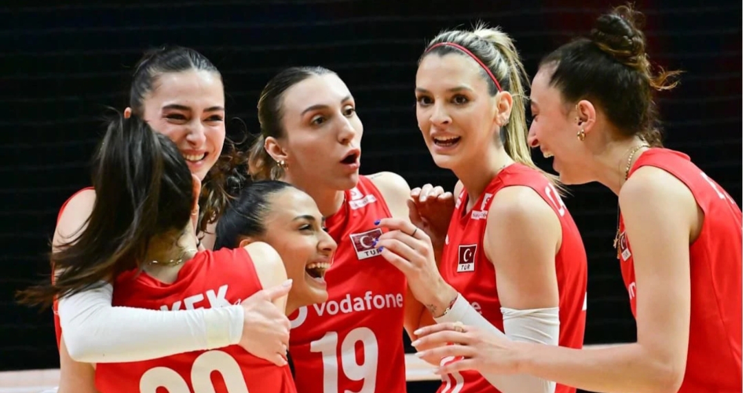 A Milli Kadın Voleybol Takımı, 2025 FIVB Dünya Şampiyonası'nda Japonya'yı