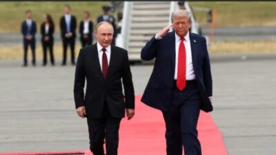 Avrupa ülkelerinin halen Rusya'dan petrol almaya devam ettiklerini ve bundan