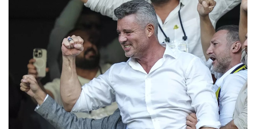 Fenerbahçe'de Olağanüstü Genel Kurul Toplantısı gerçekleştirildi. Ali Koç ve Sadettin