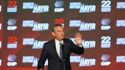 CHP'nin 22. Olağanüstü Kurultayı'nda tek aday olan Özgür Özel, yeniden