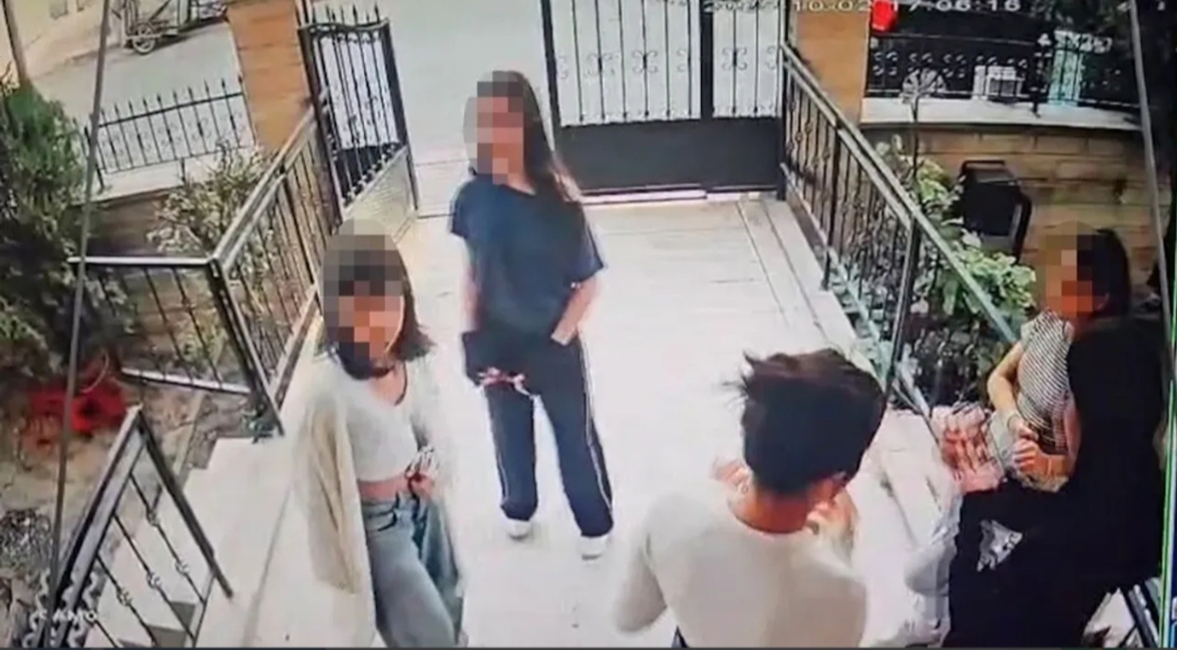 Konya'da beş kız öğrenci, okulda tartıştıkları 12 yaşındaki Z.D.K.'nin evinin