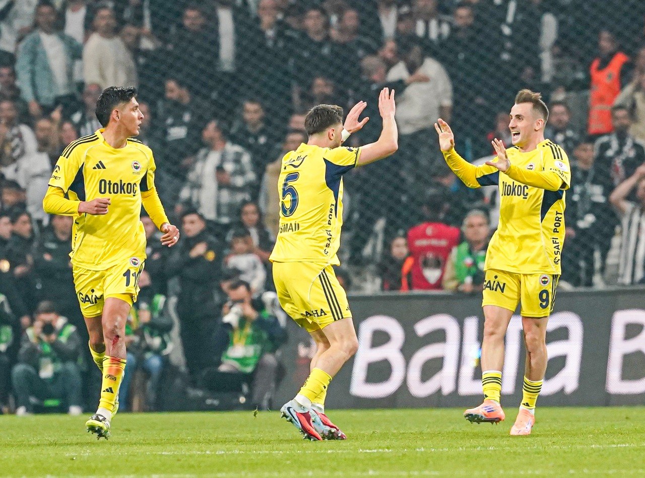 Süper Lig'in 11. haftasında Fenerbahçe, deplasmanda Beşiktaş ile karşılaştı. Sarı