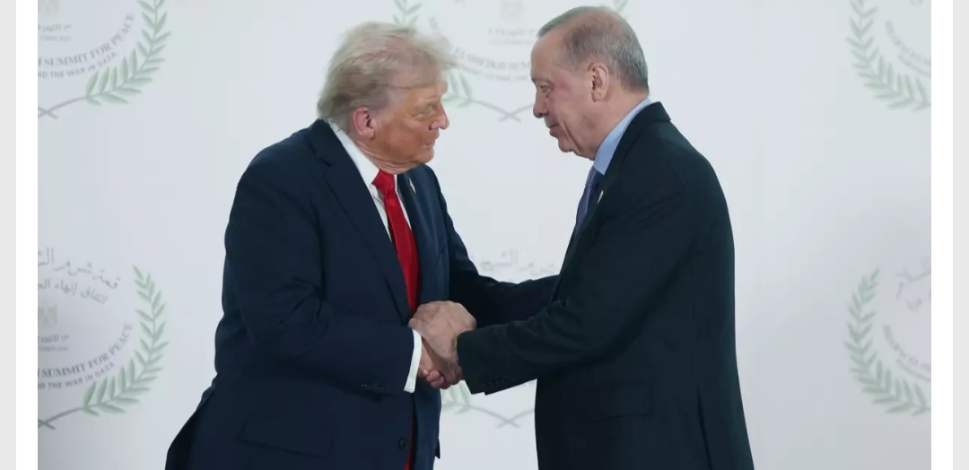 Trump’tan Suriye mesajı… ‘Erdoğan istedi yaptık’ ABD Başkanı Trump, Suriye'ye yönelik yaptırımları Erdoğan'ın isteği üzerine kaldırıldığını