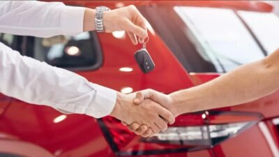 Tüketici dernekleri, sıfır araç alımlarında bazı bayilerle "ortak çalıştıklarını" öne