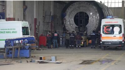 Kırıkkale'de Yahşihan OSB'deki bir fabrikada iki işçi yaklaşık 3 ton