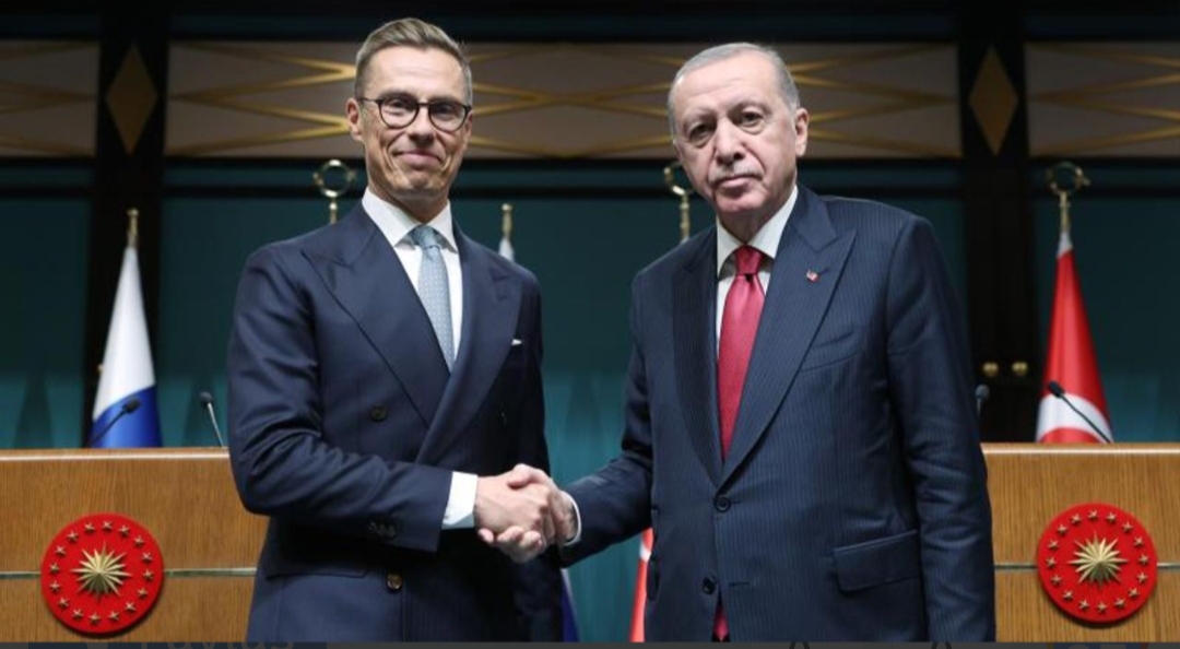 Erdoğan, Finlandiya Cumhurbaşkanı ile görüştü Cumhurbaşkanı Recep Tayyip Erdoğan, Finlandiya Cumhurbaşkanı Alexander Stubb ile bir