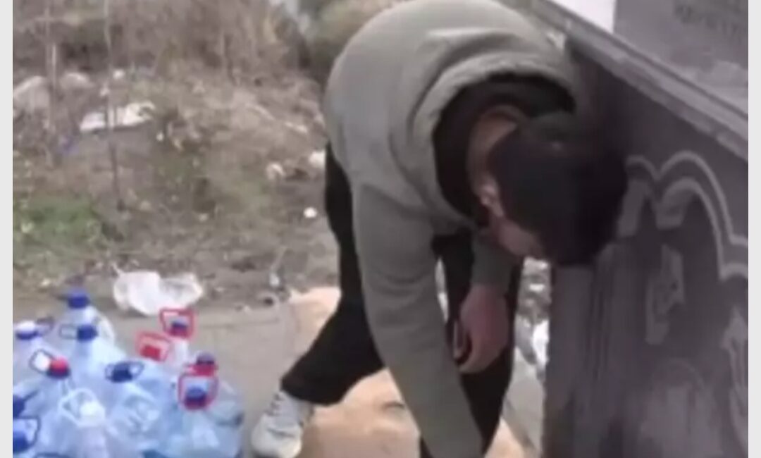 Ankara'nın Sincan ilçesinde 2 gündür süren su kesintisi nedeniyle vatandaşlar