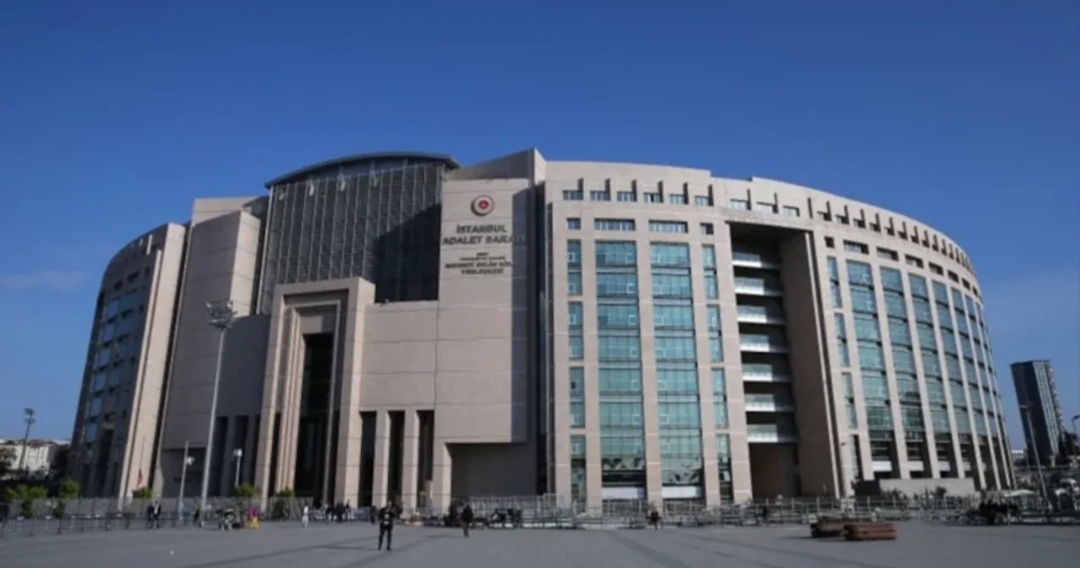 İstanbul merkezli 4 ildeki uyuşturucu operasyonunda gözaltına alınan ve aralarında