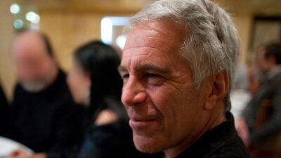 WASHINGTON – Küresel ölçekli fuhuş ve şantaj ağı kurmakla suçlanan