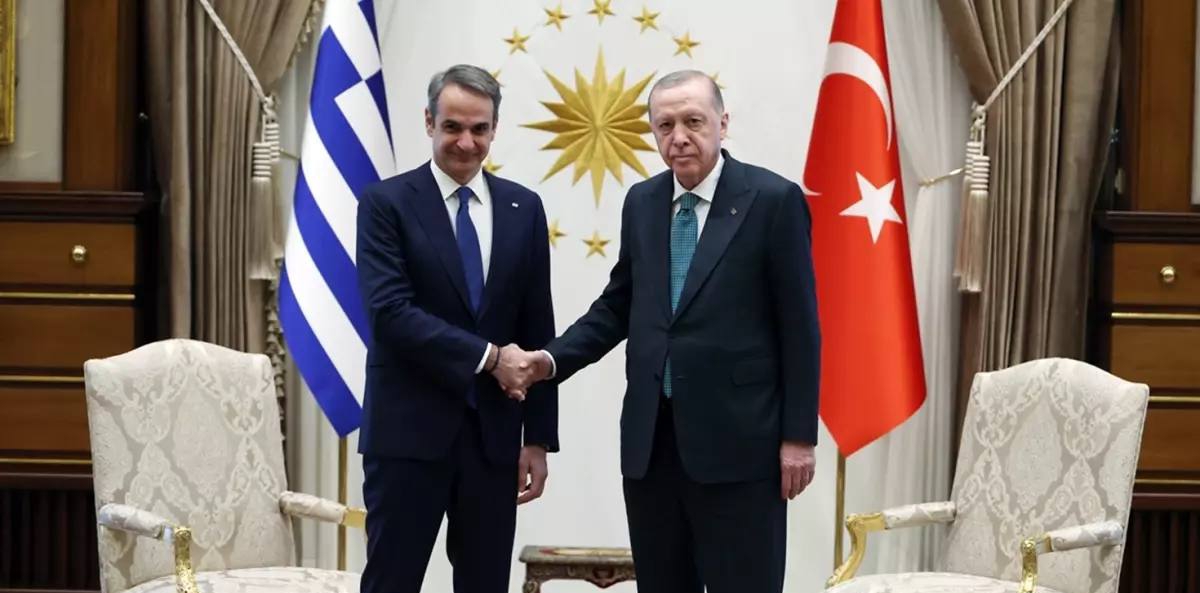 Türkiye ve Yunanistan arasında diplomasi trafiği hız kesmeden devam ediyor.