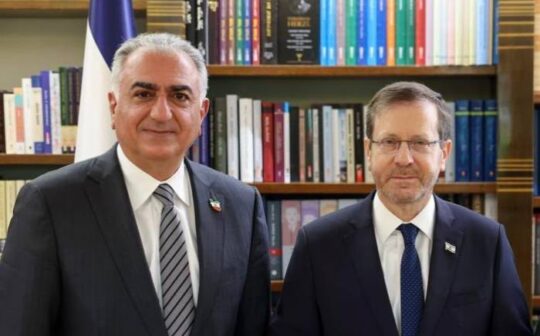 İran Şahı'nın oğlu Rıza Pehlevi, uluslararası kamuoyunda uzun süre konuşulacak