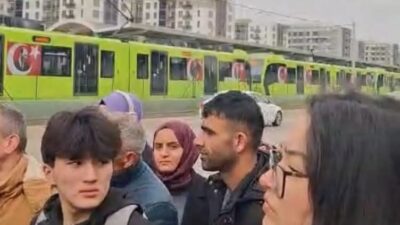 Bursa’da Bayram Dönüşü Raylı Sistem Çöktü: Teknik arıza nedeniyle BursaRay
