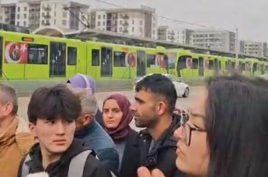 Bursa’da Bayram Dönüşü Raylı Sistem Çöktü: Teknik arıza nedeniyle BursaRay